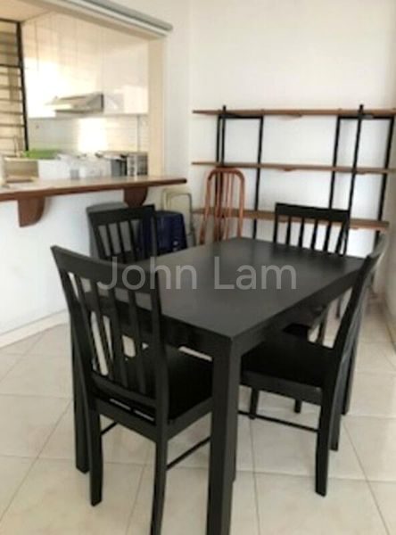 Executive HDB for Rent in  537 Pasir Ris Street 51 - Image 2